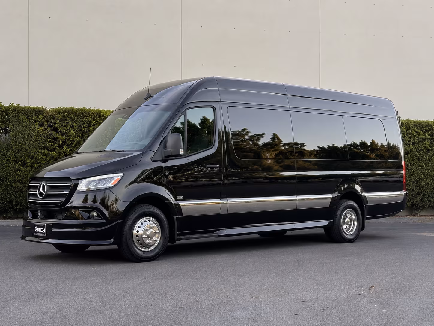 reserve transportation for your next bachelor or bachelorette party 4